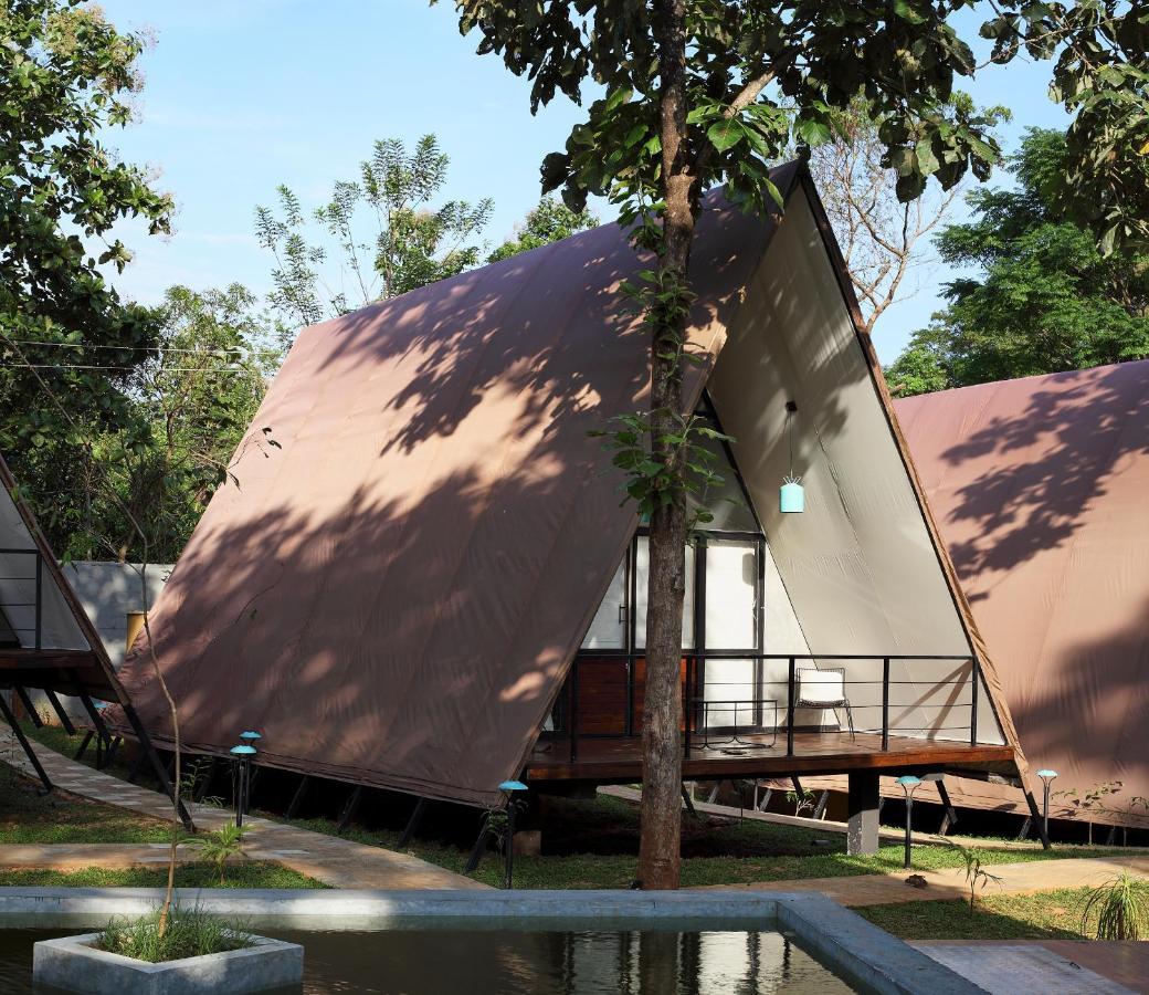 Kottawatta River Bank Resort Udawalawe Exterior foto